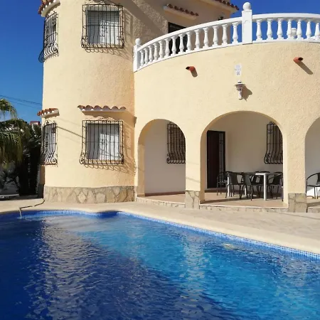 Carolina Locdenia Villa