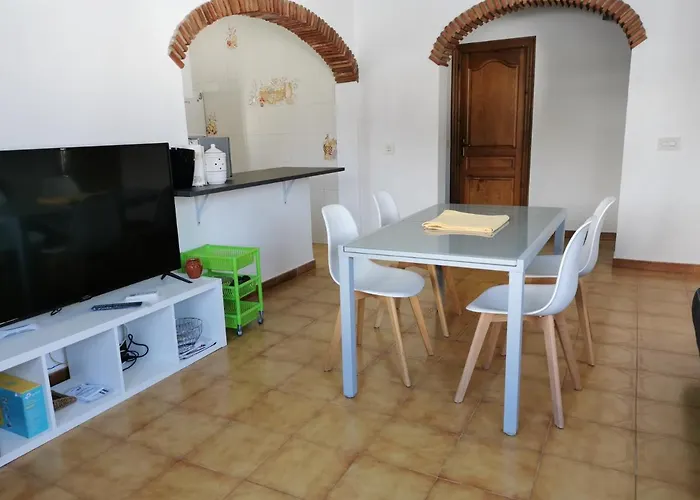 Carolina Locdenia Villa